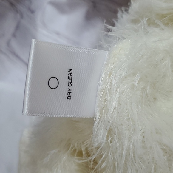 MICHAEL STARS Eyelash Front V-neck Cardigan In Cream Size Medium - Picture 6 of 6